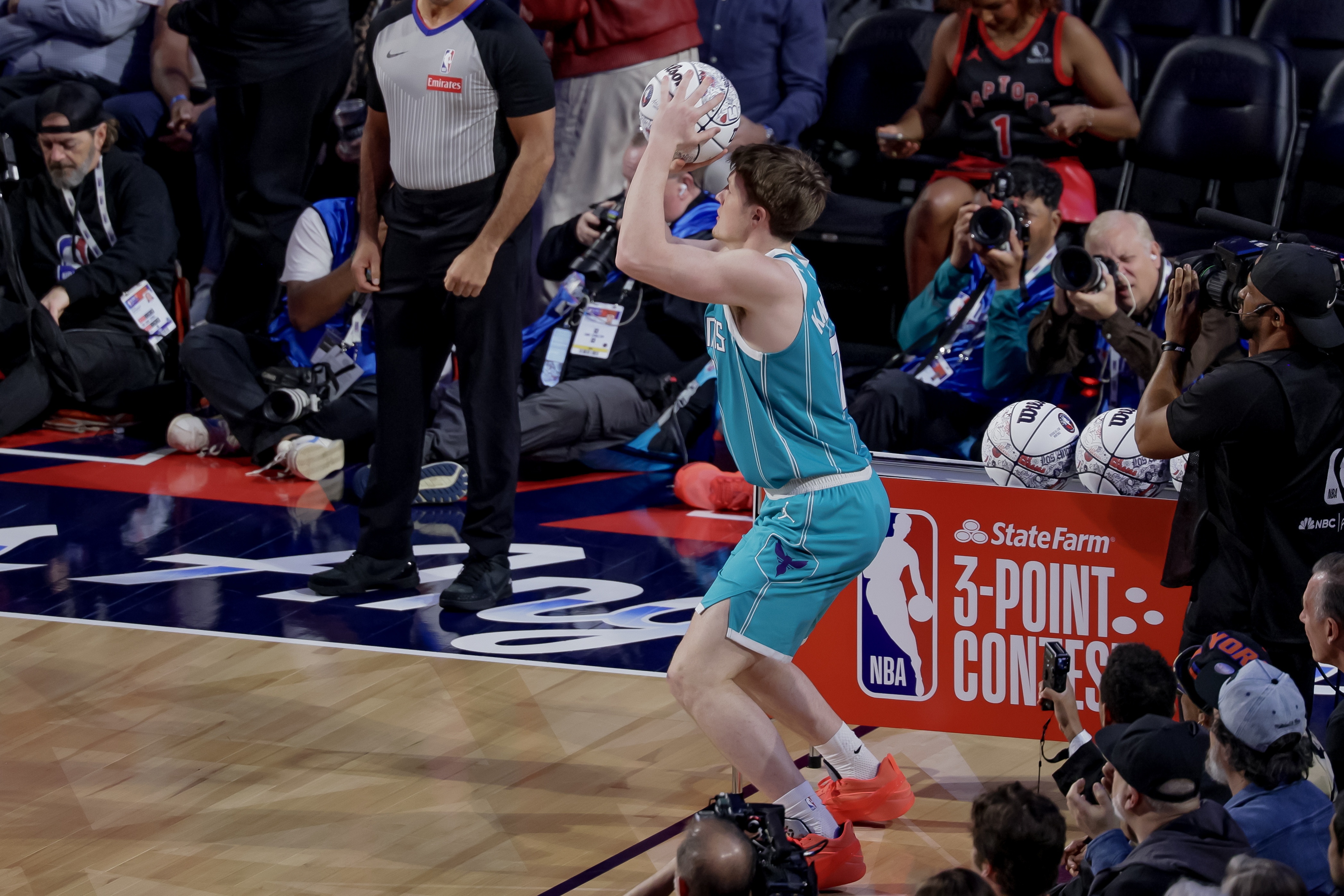 星空体育-差21记!解说:只要不伤 克尼佩尔会是新秀赛季3分命中最多的球员